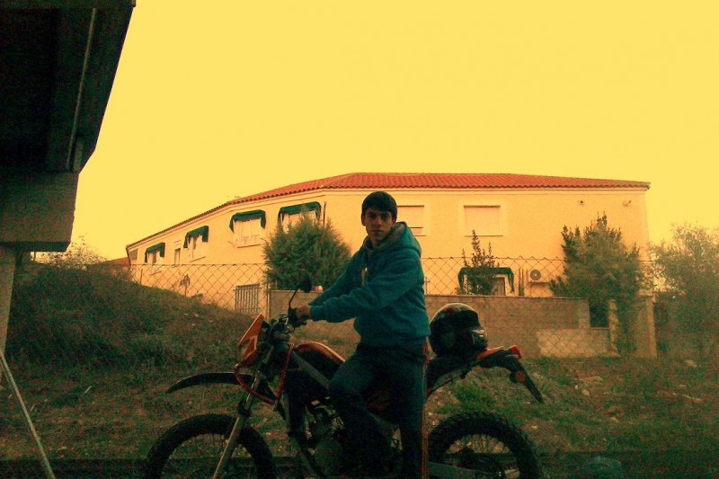 Este soi yo montado en la moto :)